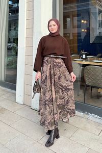 Soyut Desenli Sim Detay Kemerli Etek Vizon