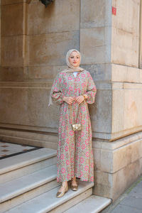 Stilize Çiçek Desenli Elbise Yeşil