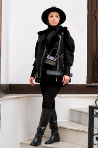 Süet İçi Peluş Detaylı Yelek Siyah