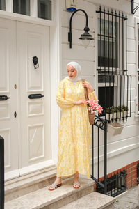 Sulu Boya Çicek Desen Elbise Sarı