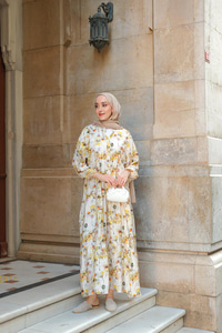 Sulu Boya Papatya Desen Elbise Sarı