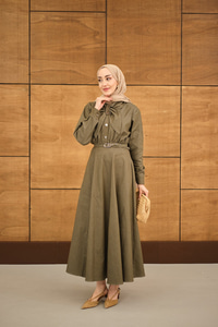 Süs Dikiş Detay Kemerli Elbise Haki Yeşil
