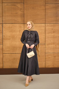 Süs Dikiş Detay Kemerli Elbise Lacivert