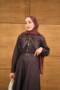 Süs Dikiş Detay Kemerli Elbise Mürdüm