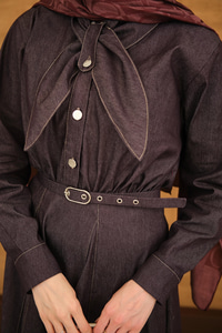 Süs Dikiş Detay Kemerli Elbise Mürdüm