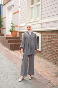 Süs Dikişli Büzgülü Takım  Antrasit