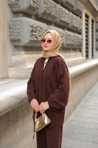 Süs Dikişli Büzgülü Takım Kahverengi