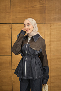 Süs Dikişli Fermuarlı Takım Lacivert