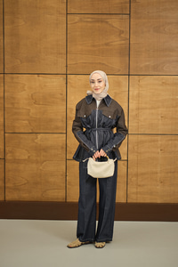 Süs Dikişli Fermuarlı Takım Lacivert