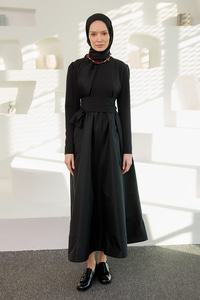 Tafta-Dabıl Garni Elbise Siyah