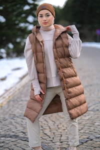 Tam Dolum Kapüşonlu Şişme Yelek Taba