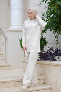 Taş Aksesuarlı İkili Takım Krem