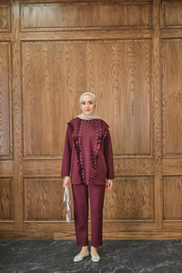 Taş Aksesuarlı Takım Bordo