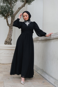 Taş Aksesuarlı Tul Abiye Siyah