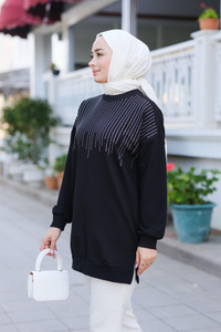 Taş Aksesuarlı Tunik Siyah