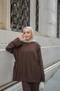 Taş Detay Beli Lastikli Takım Kahverengi