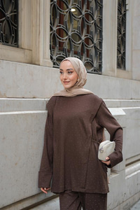 Taş Detay Beli Lastikli Takım Kahverengi