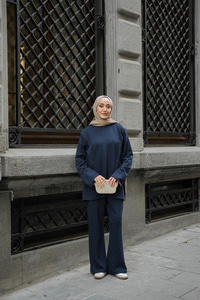 Taş Detay Beli Lastikli Takım Lacivert