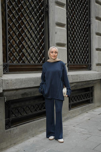 Taş Detay Beli Lastikli Takım Lacivert