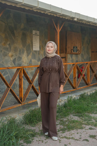 Taş Detay Ceketli Takım Kahverengi