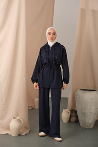 Taş Detay Ceketli Takım Lacivert