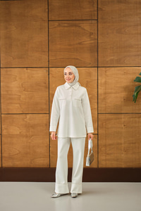 Taş Detay Cepli Takım Beyaz