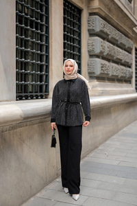 Taş Detay Düğmeli Gömlek Yaka Takım Siyah