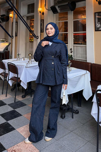 Taş Detay Düğmeli Takım Lacivert