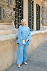 Taş Detay Etekli Takım Açık Mavi