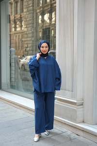 Taş Detay Etekli Takım Lacivert