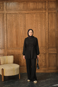 Taş Detay İkili Takım Siyah