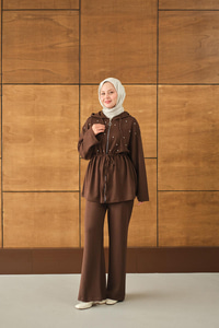 Taş Detay Kapüşonlu Takım Kahverengi