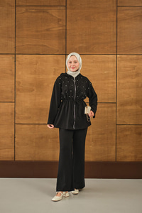 Taş Detay Kapüşonlu Takım Siyah