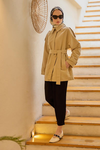 Taş detay Kısa Trenç Krem