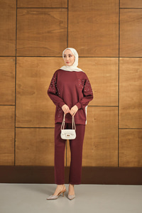 Taş Detay Takım Bordo