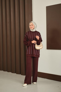 Taş Detay Takım Bordo