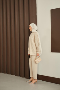 Taş Detay Takım Krem