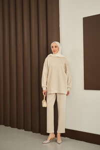 Taş Detay Takım Krem