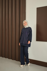 Taş Detay Takım Lacivert