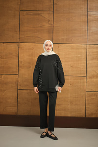 Taş Detay Takım Siyah