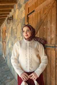 Taş Detay Triko Ceket Bej