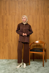 Taş Detay Triko Takım Kahve