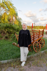 Taş Detay Triko Tunik Siyah