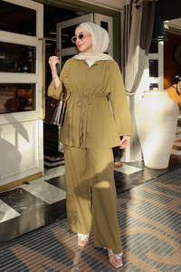 Taş Detaylı İkili Takım Haki Yeşil