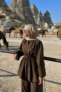 Taş Detaylı İkili Takım Kahverengi