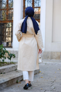 Taş Detaylı Trenç Krem