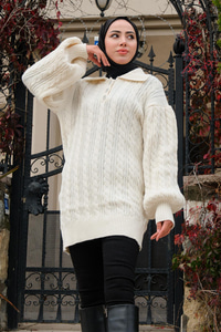 Taş Düğme Detay Örgülü Kazak Krem