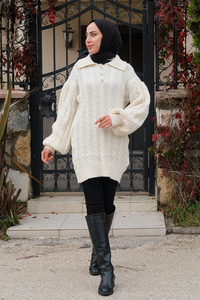 Taş Düğme Detay Örgülü Kazak Krem