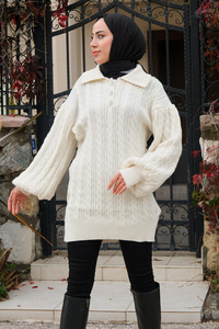 Taş Düğme Detay Örgülü Kazak Krem