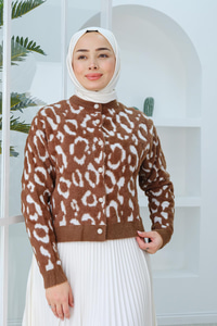 Taş Düğme Detaylı Peluş Hırka Kahverengi